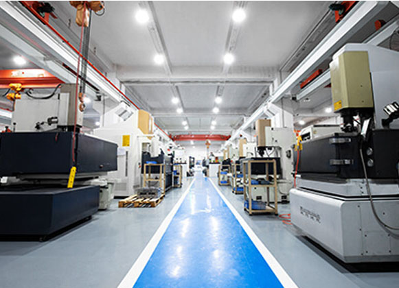 Injection Molding Factory