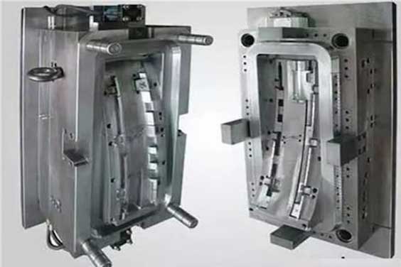 Plastic injection molding vs Die casting parts