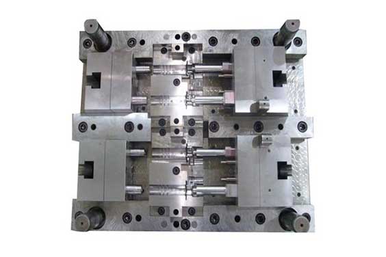 Plastic making mold